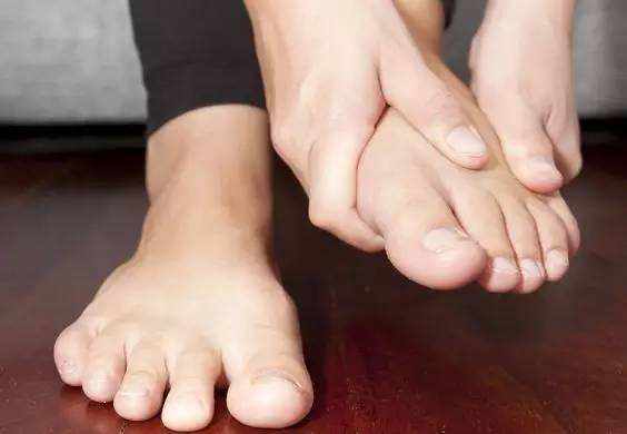      脚部发生这些现象，可能你的健康出问题了。
